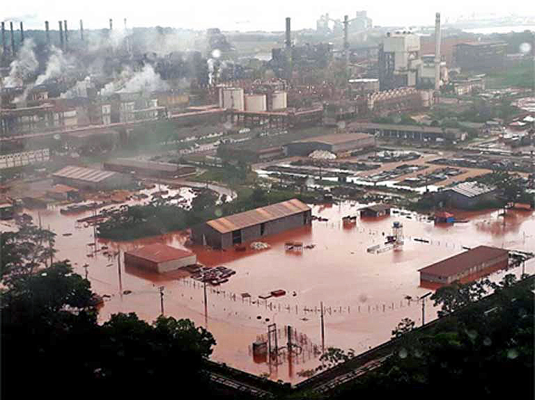 An aerial view of toxic flooding at Norsk Hydro Alunorte