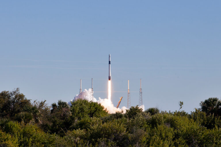 The two-stage Falcon 9 launch vehicle lifts off Space Launch Complex 40 carrying the SpaceX’s Dragon resupply spacecraft to the ISS.