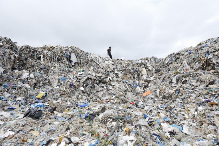 A mountain of UK plastic waste near Wespack Recycling Factory in Malaysia, via Greenpeace Media Library.