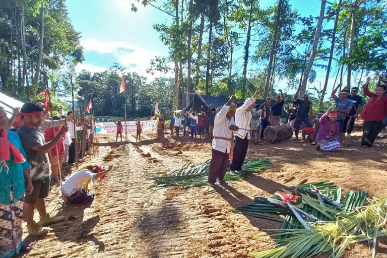 People protest forest damage due to nickel mining, September 2022.