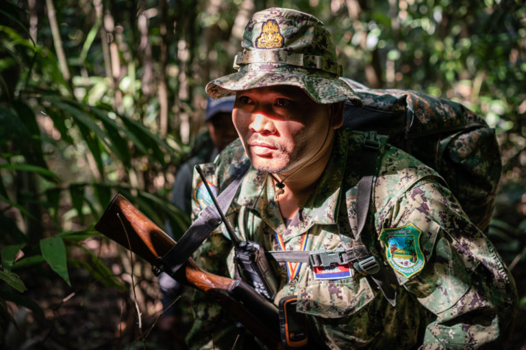 A Ministry of Environment ranger on patrol in the Cardamom Mountains. Image by Andyb3947 via Wikimedia Commons (CC BY-SA 4.0).