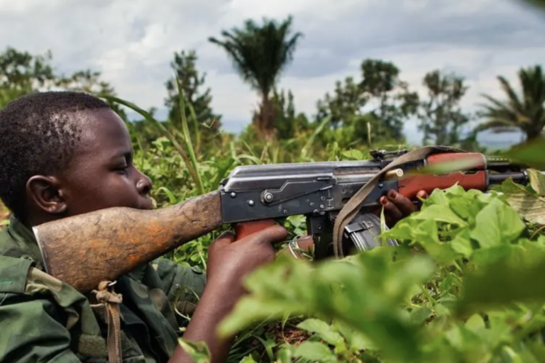 Image via ‘Young female fighters in African wars: conflict and its consequences’ by Chris Coulter, Mariam Persson and Mats Utas / Uppsala: Nordiska Afrikainstitutet, 2008 via Matchnox Media Collection (CC BY-NC-SA 2.0).